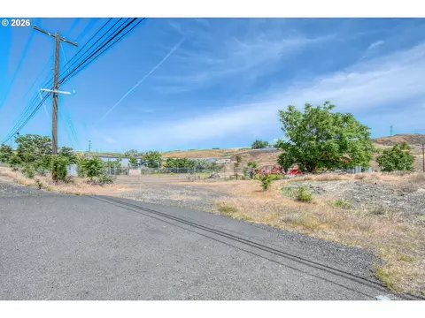 1150 Airport Rd, Pendleton, OR 97801 photo 2
