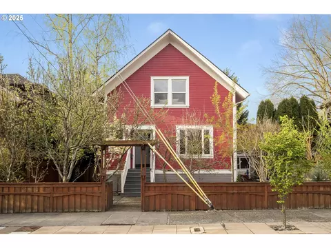 3815 SE Yamhill St, Portland, OR 97214