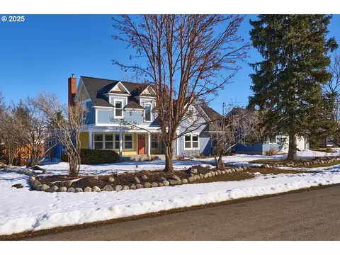 301 E 6th St, Joseph, OR 97846
