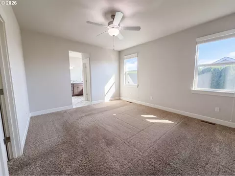 Bedroom - 3746 SW Mckinley St, Gresham, OR 97080 photo 4 of 4