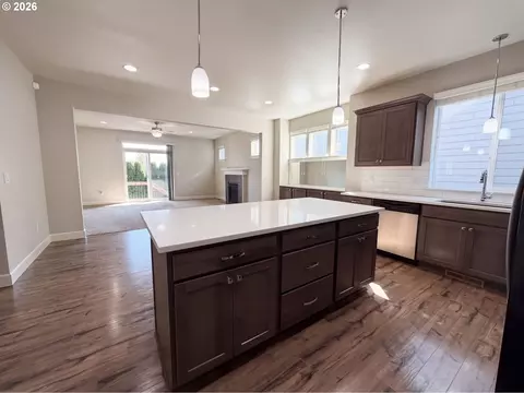Kitchen - 3746 SW Mckinley St, Gresham, OR 97080 photo 2 of 2