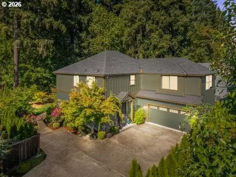 235 NW Milne St, Hillsboro, OR 97124