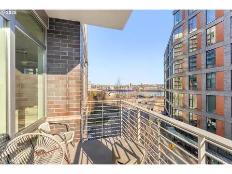 View/Area - 1255 NW 9th Ave #411, Portland, OR 97209 photo 1 of 3