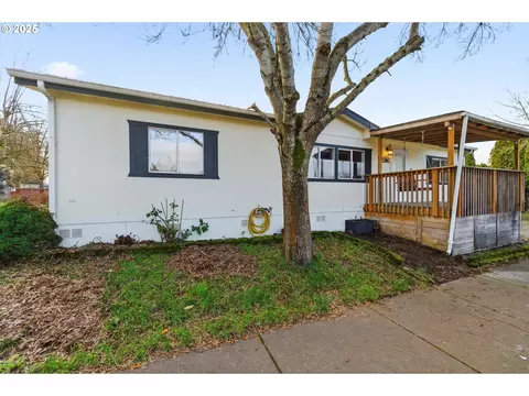 260 21st St, Albany, OR 97322