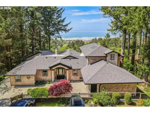 384 Sunset Blvd, Cannon Beach, OR 97110