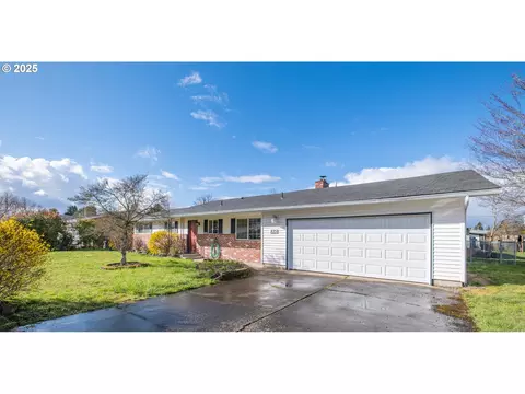 835 W Isabella St, Lebanon, OR 97355