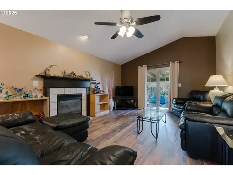 Other - 512 Pegasus Ct, Molalla, OR 97038 photo 4 of 4