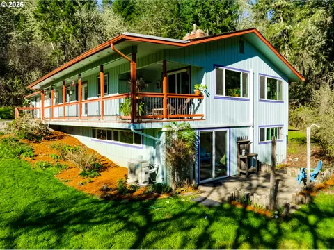 29625 Gimpl Hill Rd, Eugene, OR 97402