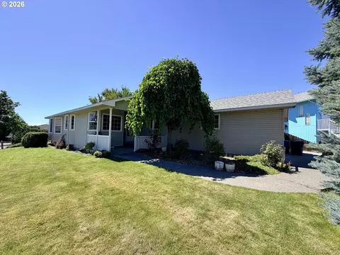 1590 SW Riverhill Dr, Hermiston, OR 97838