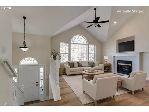 Living - 3417 Videra Dr, Eugene, OR 97405 photo 1 of 8