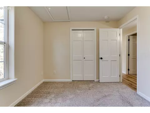 Bedroom - 3417 Videra Dr, Eugene, OR 97405 photo 4 of 7