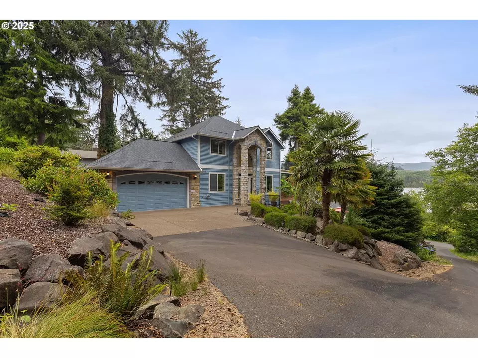Exterior - 1280 NE Regatta St, Lincoln City, OR 97367 photo 1 of 7