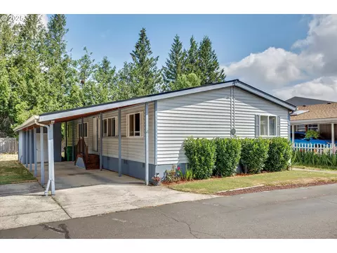 21910 SE Stark St #11, Gresham, OR 97030