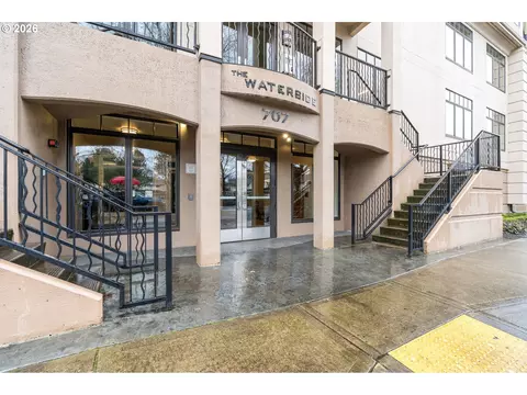 707 N Hayden Island Dr #227, Portland, OR 97217
