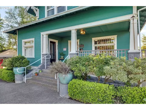 Exterior - 835 N Main Ave, Gresham, OR 97030 photo 9 of 9