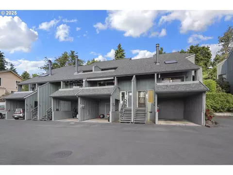 957 Prescott Ln, Springfield, OR 97477