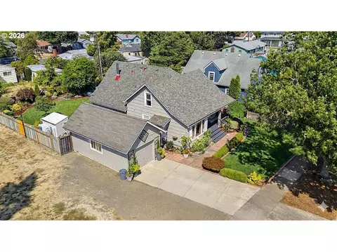 View/Area - 1646 H St, Springfield, OR 97477 photo 2 of 3