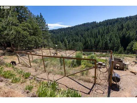 Exterior - 82 Meadows Loop, Lyle, WA 98635 photo 7 of 13