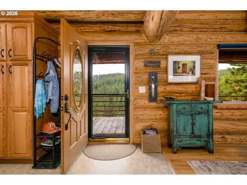 Entry Way - 82 Meadows Loop, Lyle, WA 98635 photo 1 of 1