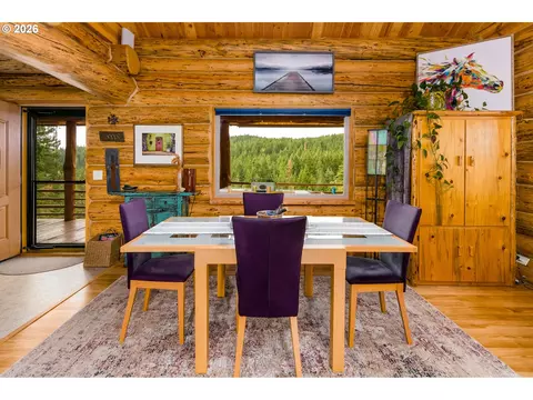 Dining - 82 Meadows Loop, Lyle, WA 98635 photo 1 of 1