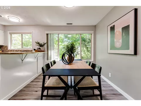Dining - 600 Cherry Dr, Eugene, OR 97401 photo 4 of 4