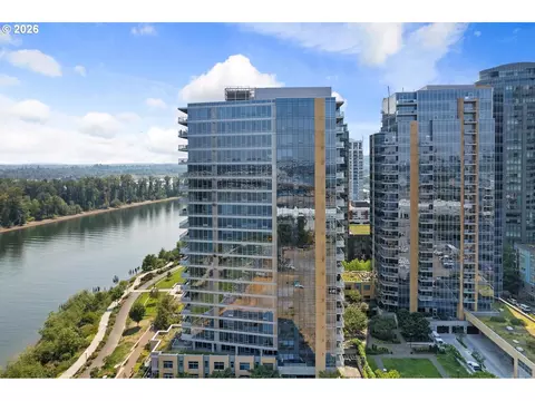 836 S Curry #406, Portland, OR 97239