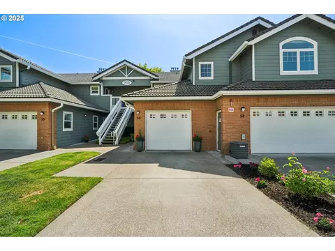 30326 SW Ruth St #56, Wilsonville, OR 97070
