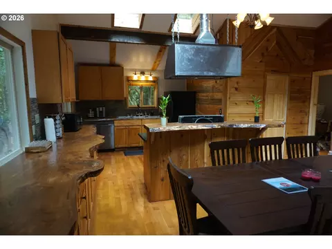 Kitchen - 71010 E Mcfarland Rd, Rhododendron, OR 97049 photo 1 of 6