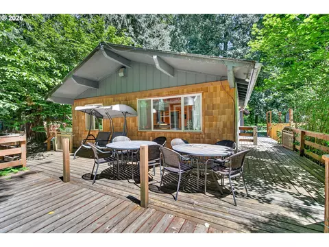 Exterior - 71010 E Mcfarland Rd, Rhododendron, OR 97049 photo 6 of 11