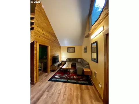 Living - 71010 E Mcfarland Rd, Rhododendron, OR 97049 photo 1 of 6