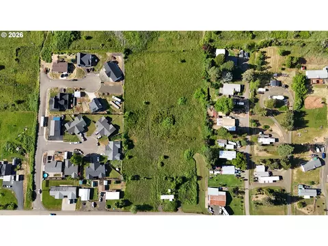 2548 Landers Ave, Roseburg, OR 97471