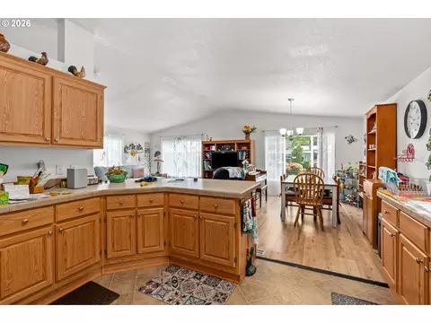 1199 N Terry St #252, Eugene, OR 97402 photo 8