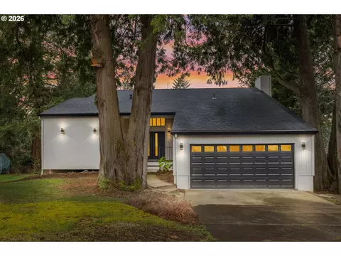 275 NE Scott Dr, Gresham, OR 97030