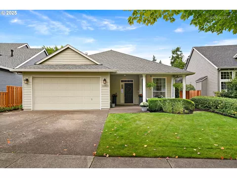 16820 SW Cobblestone Dr, Sherwood, OR 97140