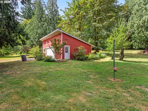 Exterior - 541 SE Park Dr, Gresham, OR 97080 photo 12 of 15