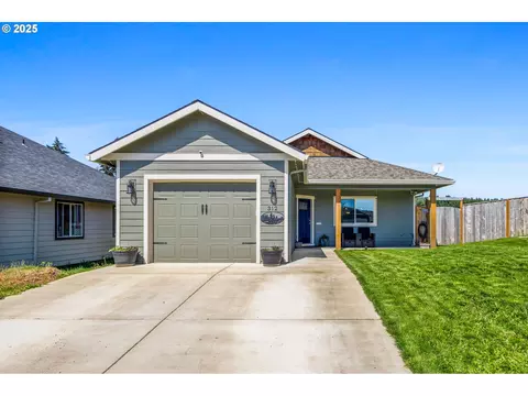 312 NW Hope Ct, Willamina, OR 97396
