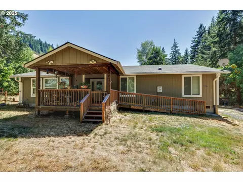 4247 Linnaeus St, Mt Hood Prkdl, OR 97041