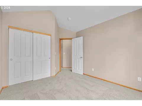 Bedroom - 21936 NE Couch St, Gresham, OR 97030 photo 5 of 7