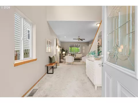Entry Way - 21936 NE Couch St, Gresham, OR 97030 photo 1 of 4