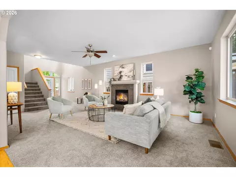 Living - 21936 NE Couch St, Gresham, OR 97030 photo 5 of 8