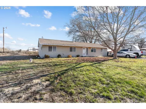 79107 Agnew Rd, Hermiston, OR 97838
