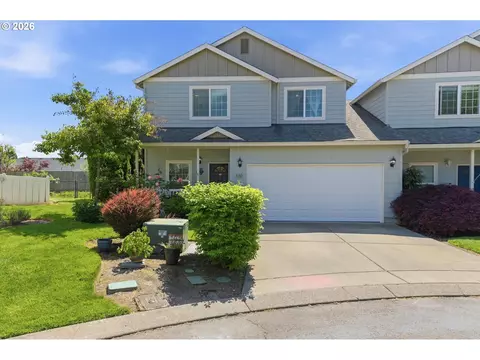 610 E Camden Ln, Newberg, OR 97132