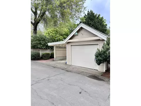 263 Spyglass Dr, Eugene, OR 97401