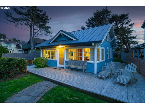 56 Idaho Ave, Manzanita, OR 97130