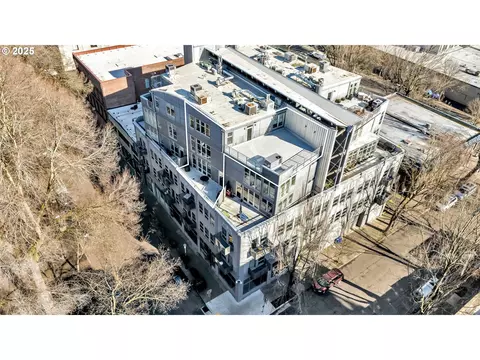 725 NW Flanders St #402, Portland, OR 97209