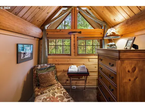 58200 E Marmot Rd, Sandy, OR 97055 photo 37