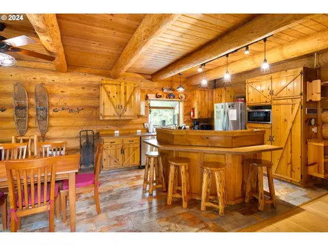 58200 E Marmot Rd, Sandy, OR 97055 photo 20
