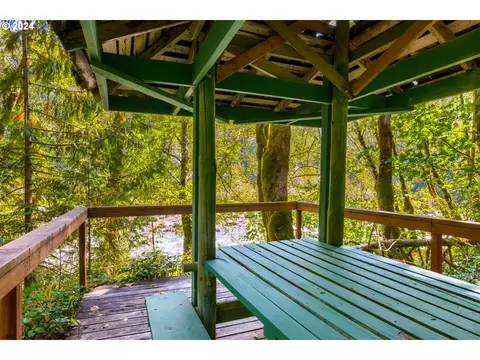 58200 E Marmot Rd, Sandy, OR 97055 photo 9