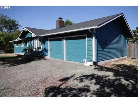 3803 Peppertree Dr, Eugene, OR 97402