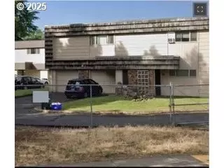 2727 Gateway St #27, Springfield, OR 97477